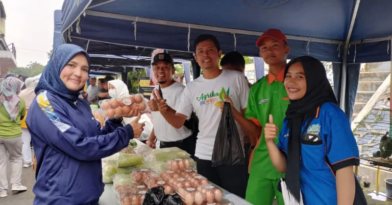 Partisipasi SMK Negeri 1 Bawen di Bazar Tarubudaya