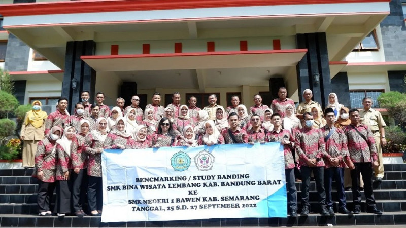 Studi Tiru dari SMK Bina Wisata Lembang, Bandung