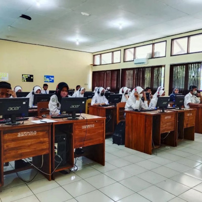 Tes TOEIC SMK Negeri 1 Bawen