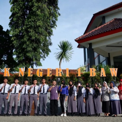 Peraih Medali Kontingen SMK Negeri 1 Bawen Popda Tingkat Kabupaten Semarang