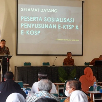 Sosialisasi Penyusunan E-KTSP & E-KOSP