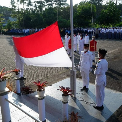 Upacara Memperingati HUT Kemerdekaan RI Ke 77