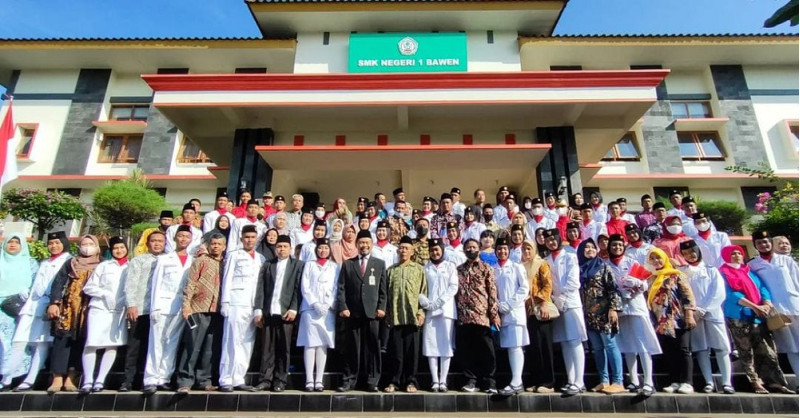 Paskibra SMK Negeri 1 Bawen dan Orang Tua