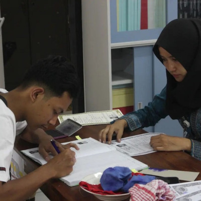 Cap Tiga Jari dan Pengambilan Ijazah Alumni 2021/2022